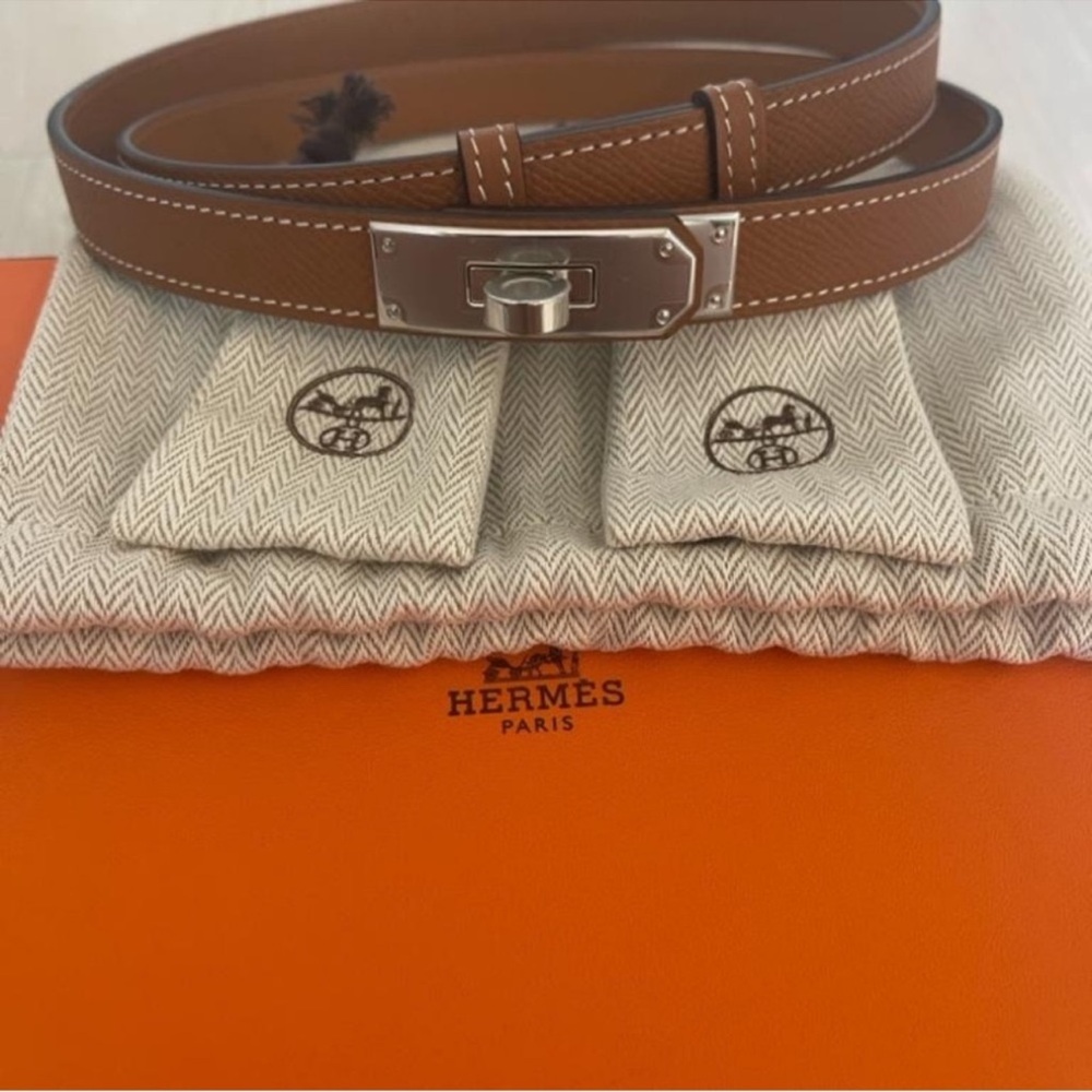 Hermes Kelly 18 Belt in color Gold - NEW!
100% Authentic! - Picture 2 of 7